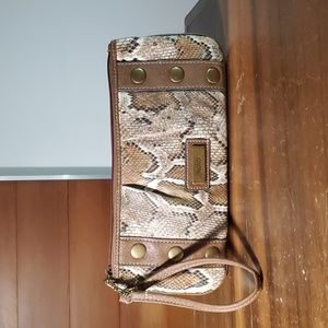 XOXO 10.5x4.5" Wristlet Purse NEW Snake Print Vegan Leather Lobster Claw Brown